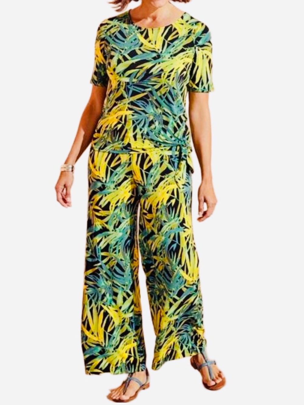 Chico’s Women's Tropical Print 2 Piece Set Top/Pants - Picture 3 of 12